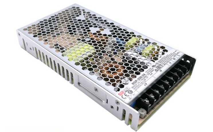 電量滿滿！明緯金屬快充神器，隨行充電新體驗